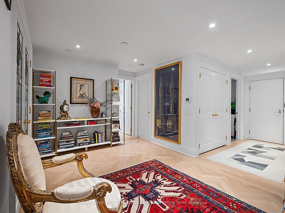 3rd image of 225 Davenport Rd #401