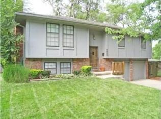 5650 W 57th St, Mission, KS 66202