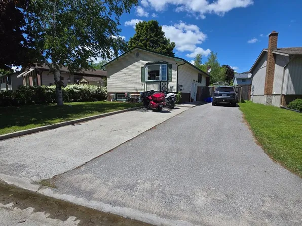 116 Nicholas St, Quinte West, ON K8V 6B2