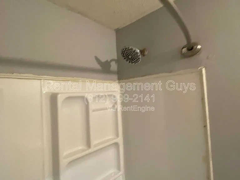 2931 Bryant Ave N #2 — Photo 14