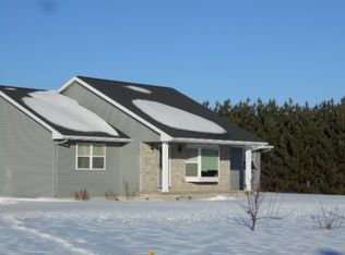 7190 Moraine Valley Ln, Stevens Point, WI 54482