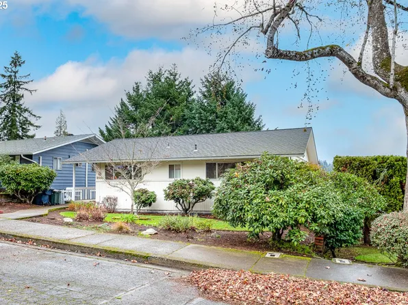 2545 Charnelton St, Eugene, OR 97405