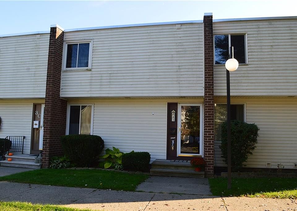 1st image of 4390 Heritage Dr