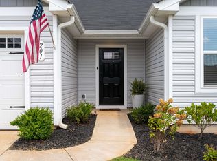 201 Burr Oak Ln, Piedmont, SC 29673