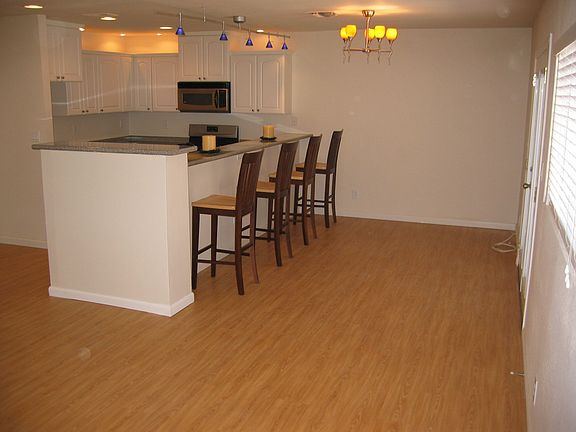 12' Breakfast Bar