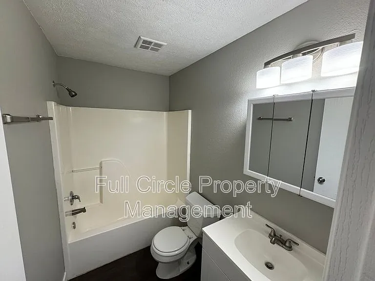2710 N 1st St #4 — Photo 12