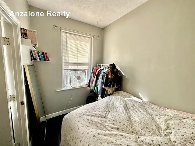 8 Margaret St #2 — Photo 10