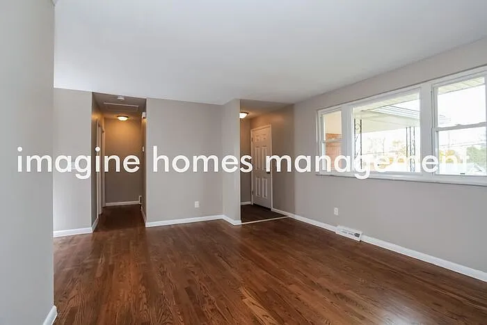 851 Rosetree Ln — Photo 4