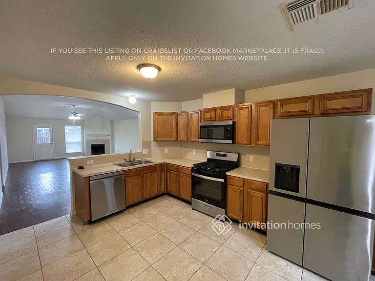 19114 Deep South Ct — Photo 4