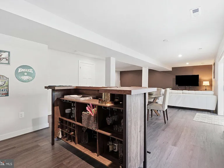9202 Wood Creek Cir — Photo 41