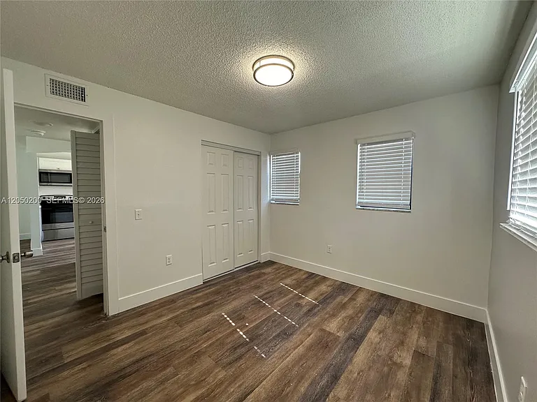 529 SW 4th St #301 — Photo 25