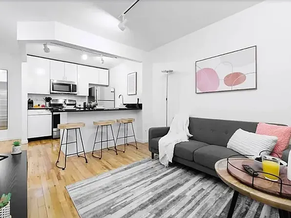 190 E 7th St, New York, NY