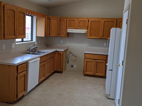 Large Kitchen with plenty of counter space and a large pantry. Brand new stove soon to come. Sky light adds plenty of natural light!