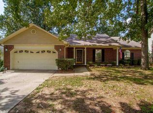 14615 Ridgewood Dr, Little Rock, AR 72211