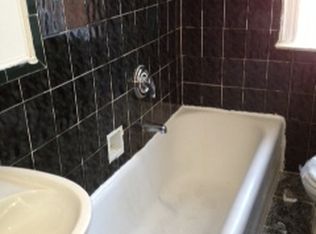 4266 Phlox Pl, Flushing, NY 11355