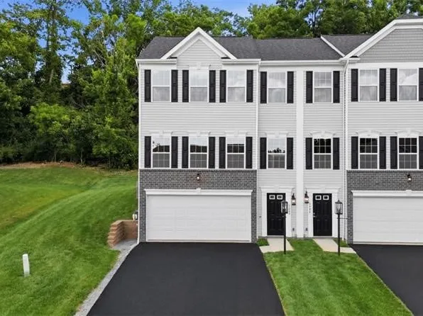 1245 Bedford Rd #2083A, North Huntingdon, PA 15642