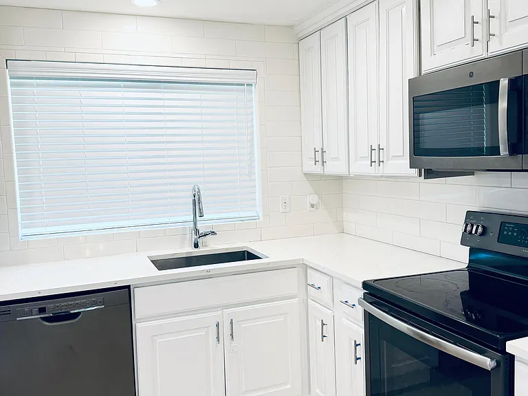 kitchen blinds down