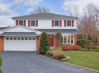 8 Burgess Ct, Westfield, NJ 07090