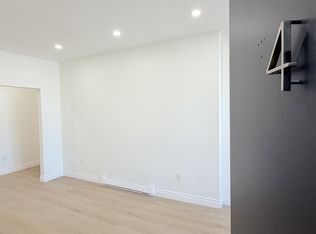 691 Ouellette Ave #4, Windsor, ON N9A 4J4