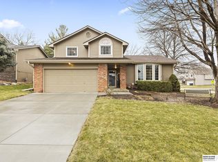 15399 Hamilton St, Omaha, NE 68154