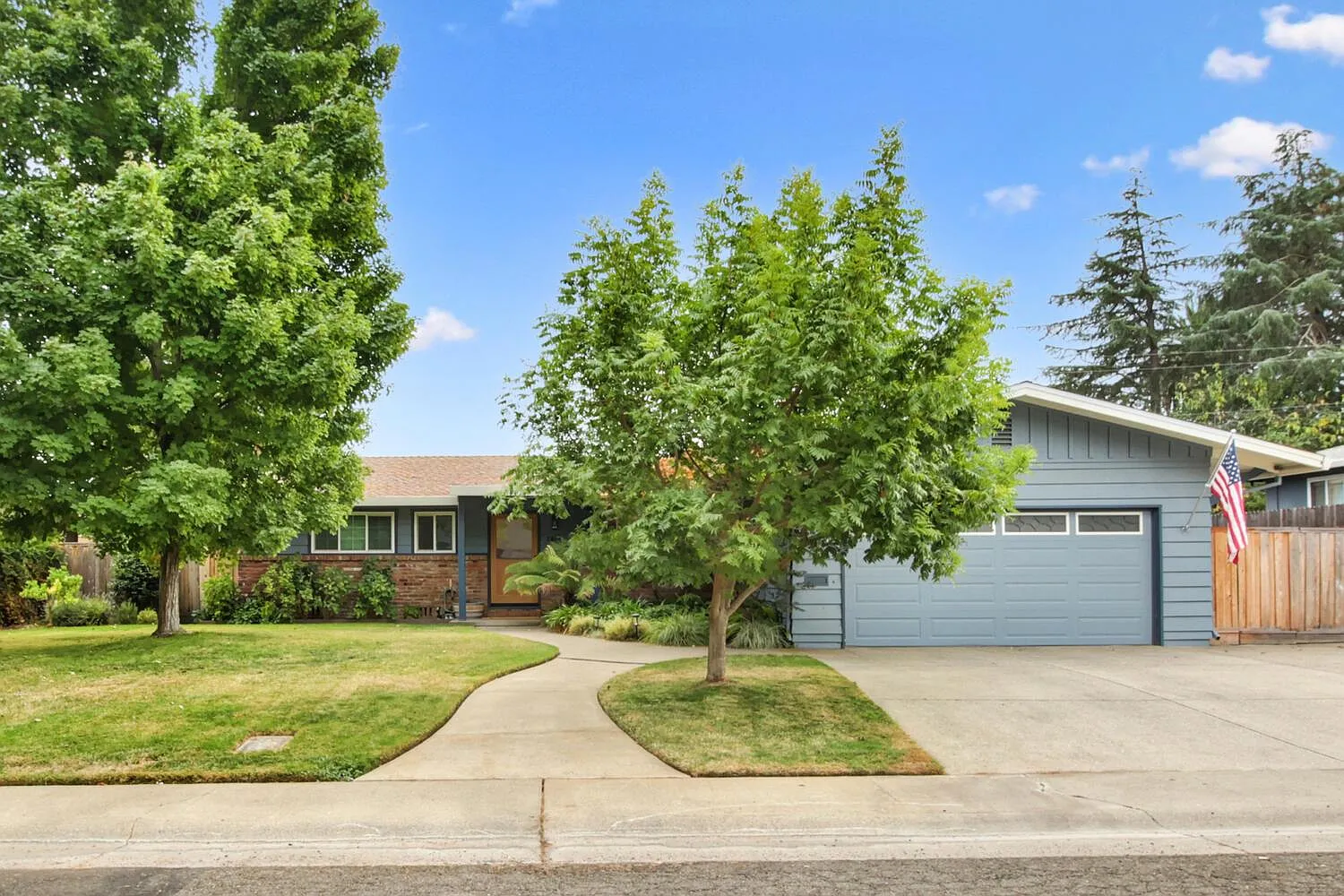 2016 Santa Lucia Way photo 1