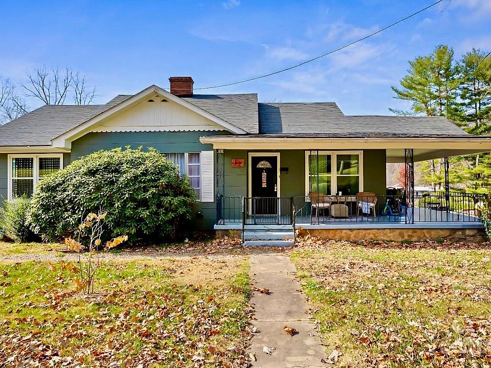 1st image of 824 Brown Ave