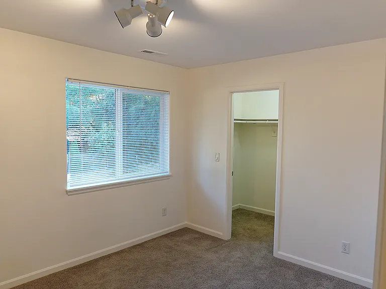 7710 SE Clackamas St — Photo 21