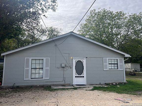 2nd image of 426 W. Southcross