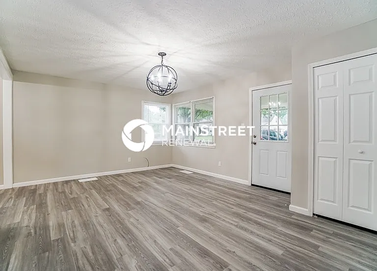 973 Exeter Rd — Photo 3