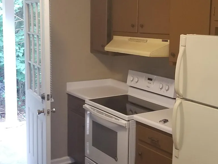 120 Shoemaker Ct — Photo 10