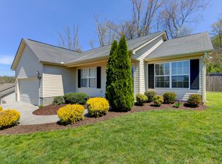 4810 Bradshaw Rd, Knoxville, TN 37912