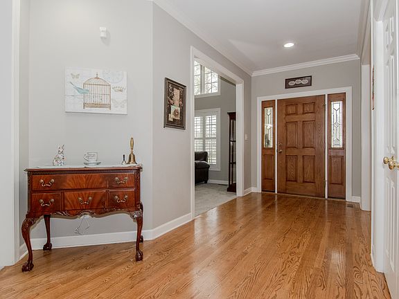 5th image of 22906 Weinhold Dr