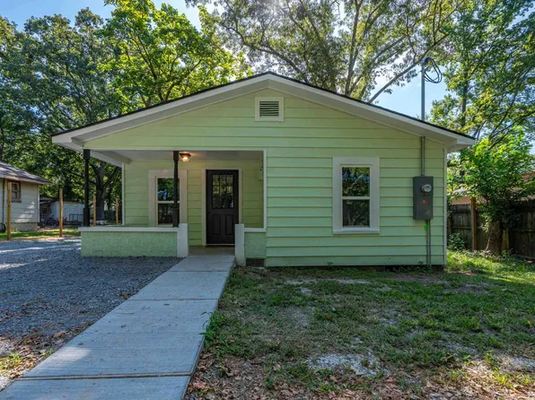 823 Cherry Ln, Malvern, AR 72104