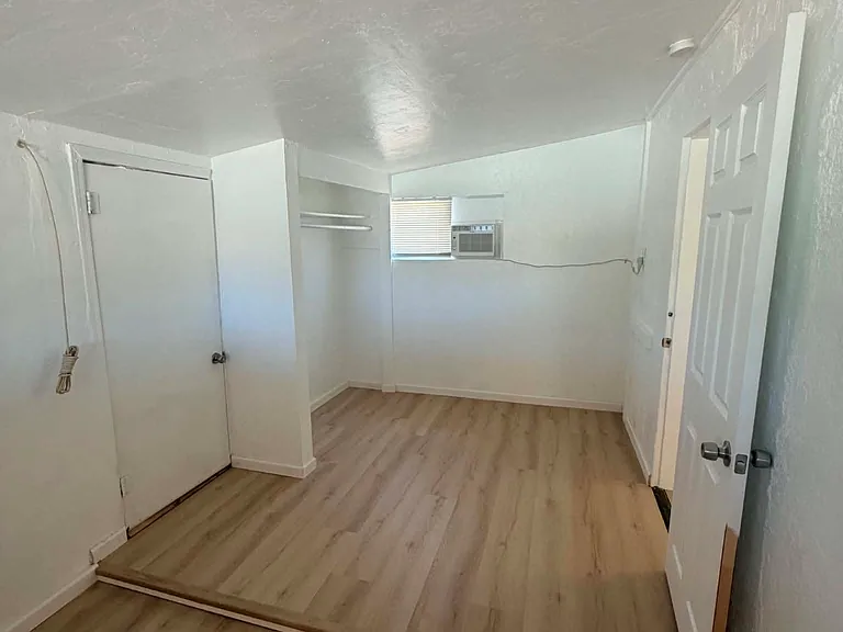 3619 S Clark Ave — Photo 13