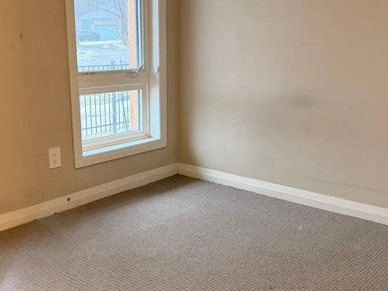 720 Grey St #50 — Photo 14
