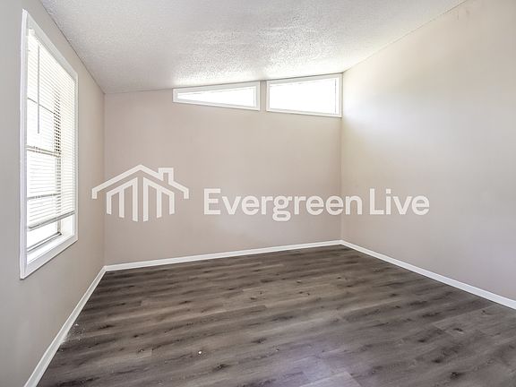 3rd image of 4187 Arrowhead Rd