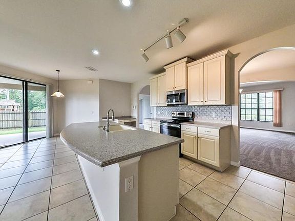 5th image of 2657 Fair Oaks Dr