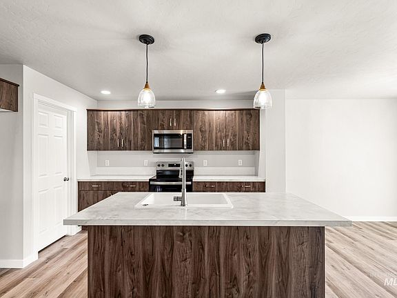 5th image of 17417 N Union Springs Pl