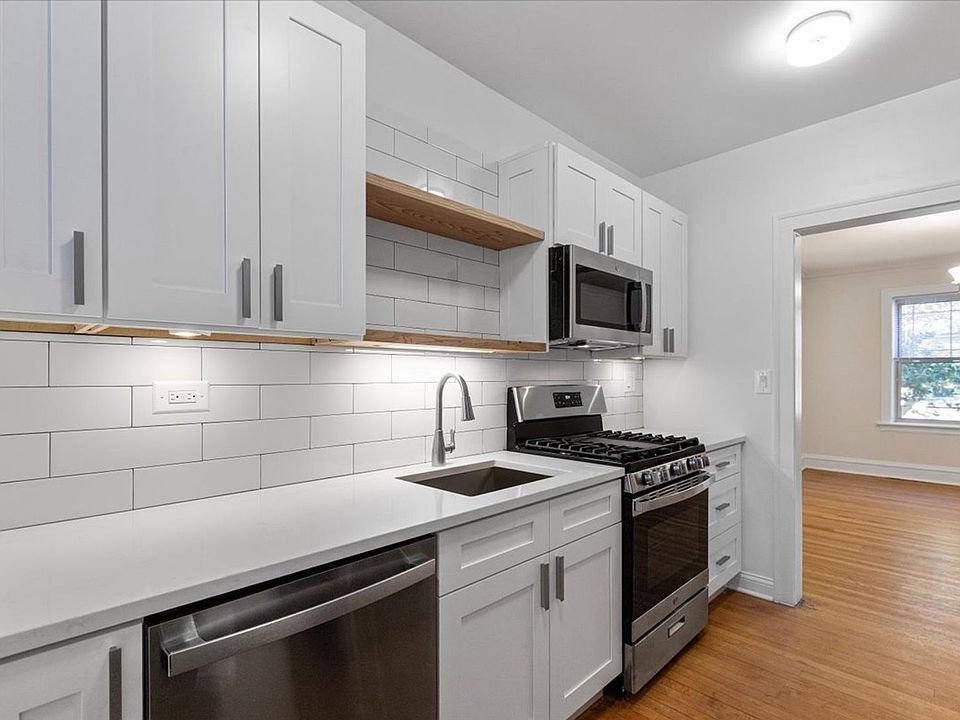 1st image of 1723 W Thorndale Ave #2B