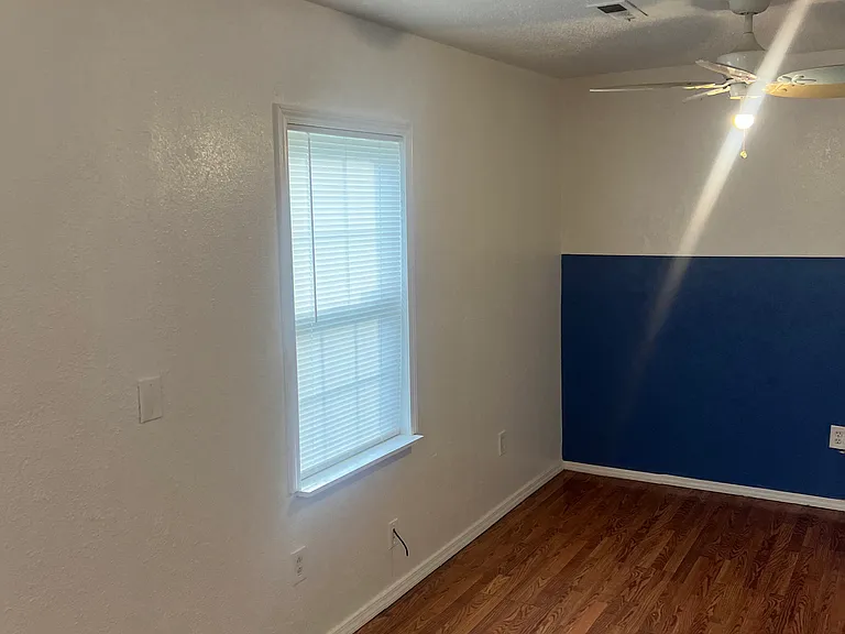 29 W Adams Dr — Photo 11