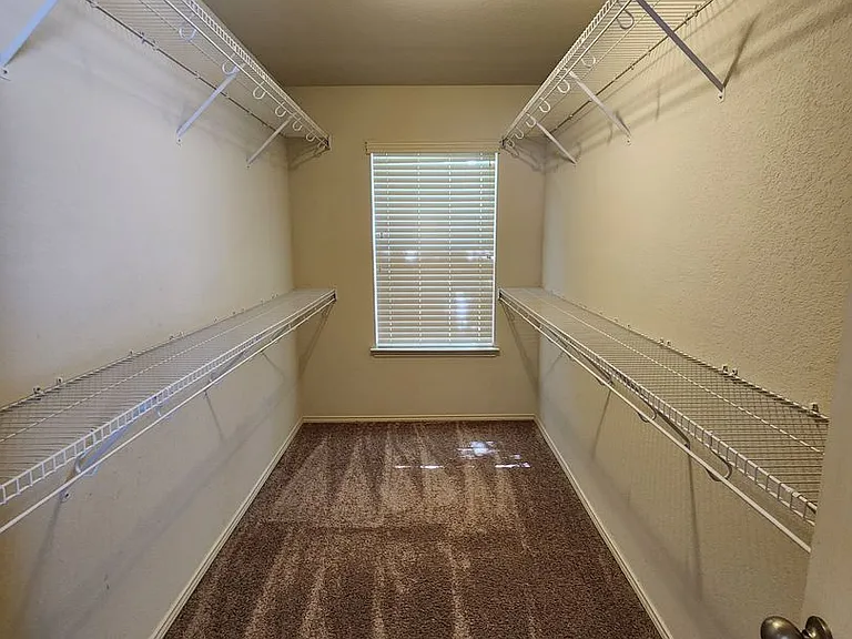 5709 Valley Stream Way — Photo 21