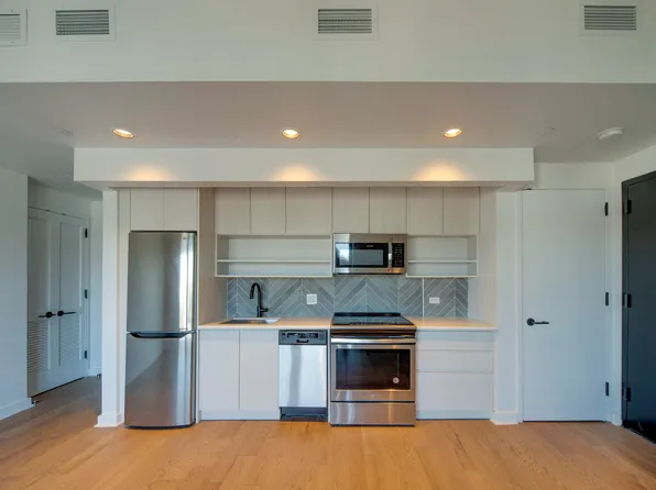 34-22 35th Street image 2 of 6