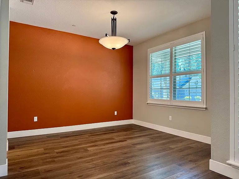135 Timberwood Dr — Photo 6