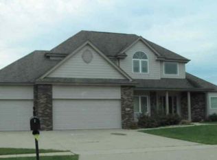 327 NE 28th St, Ankeny, IA 50021