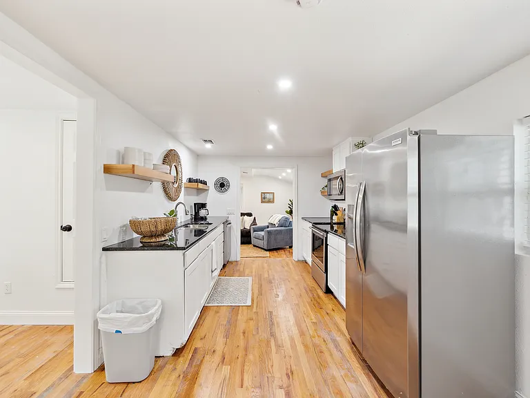 229 Sherman Dr — Photo 20