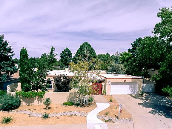 5th image of 7013 Arroyo Del Oso Ave NE