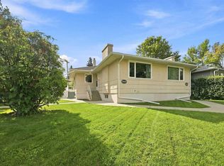 2404/2406 S Richmond Rd SW, Calgary, AB T2T 5E4