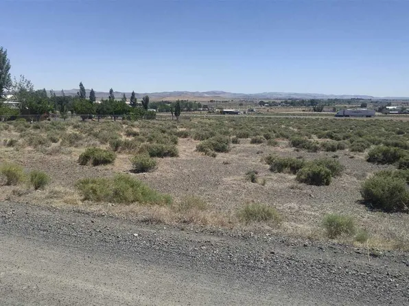 7130 Citrus St, Silver Springs, NV 89429