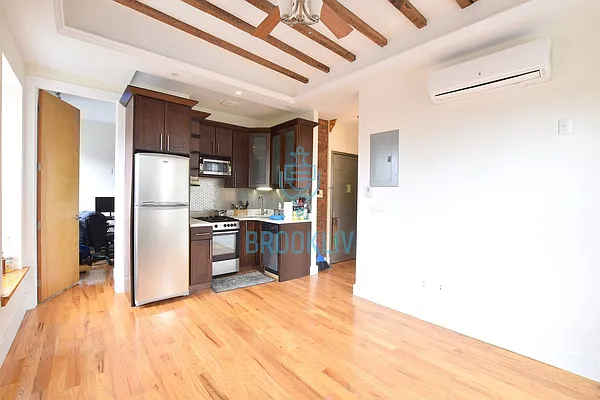 Rented by null | media 7