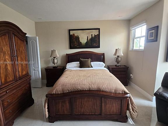4th image of 14978 SW 12th Ln #0
